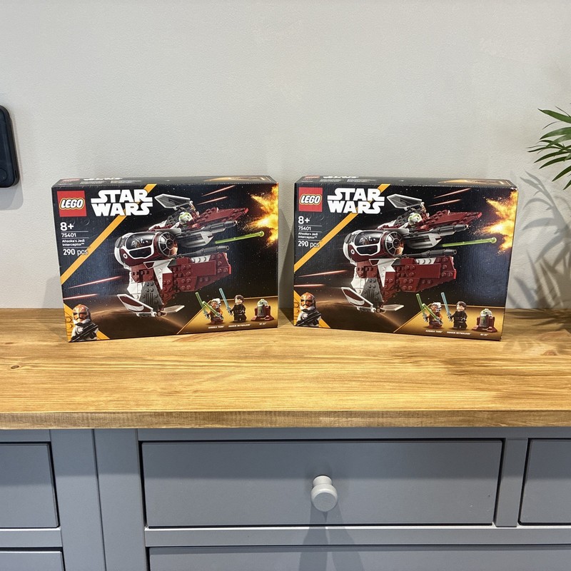 LEGO STAR WARS AHSOKA'S JEDI INTERCEPTOR 75402