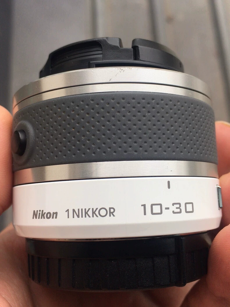 Nikon 1 nikkor VR 10-30mm f/3.5-5.6 lens for Nikon J1 J2 J3 J4 J5