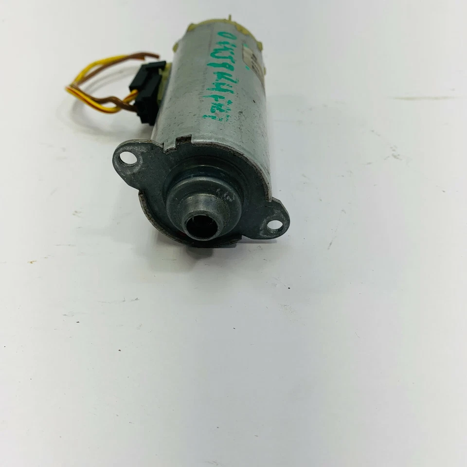 Оригинальный мотор для правого переднего сиденья пассажира 04–08 JAGUAR XJ8L 0130002531 - Изображение 3 из 4