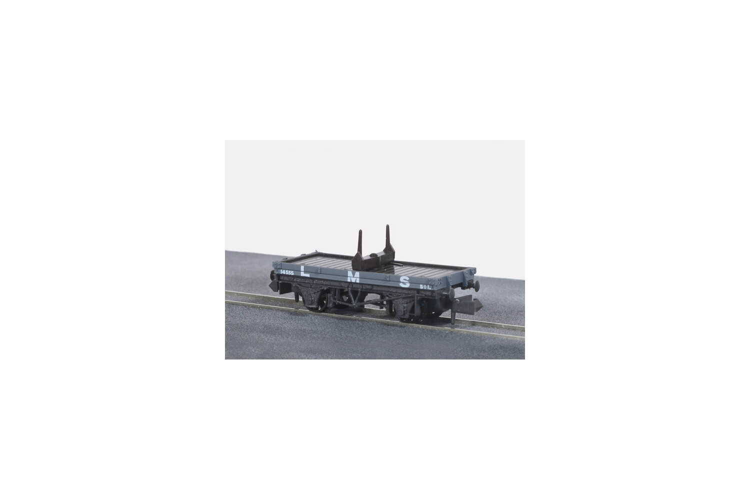 Peco NR-39M N Gauge Bolster Wagons LMS Grey