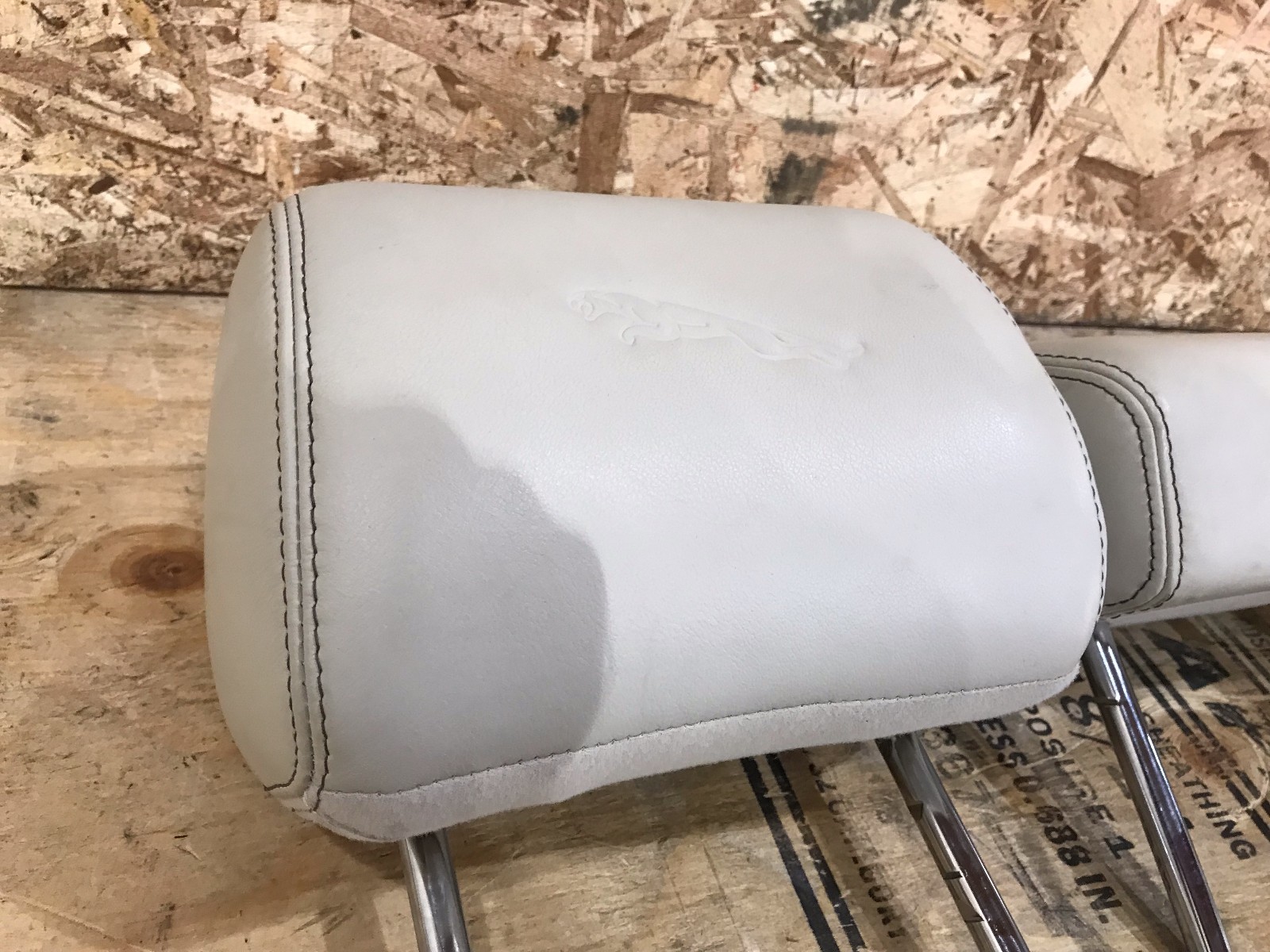 JAGUAR XJ XJL (1015) REAR SEAT HEADREST HEADRESTS SET IVORY OEM eBay