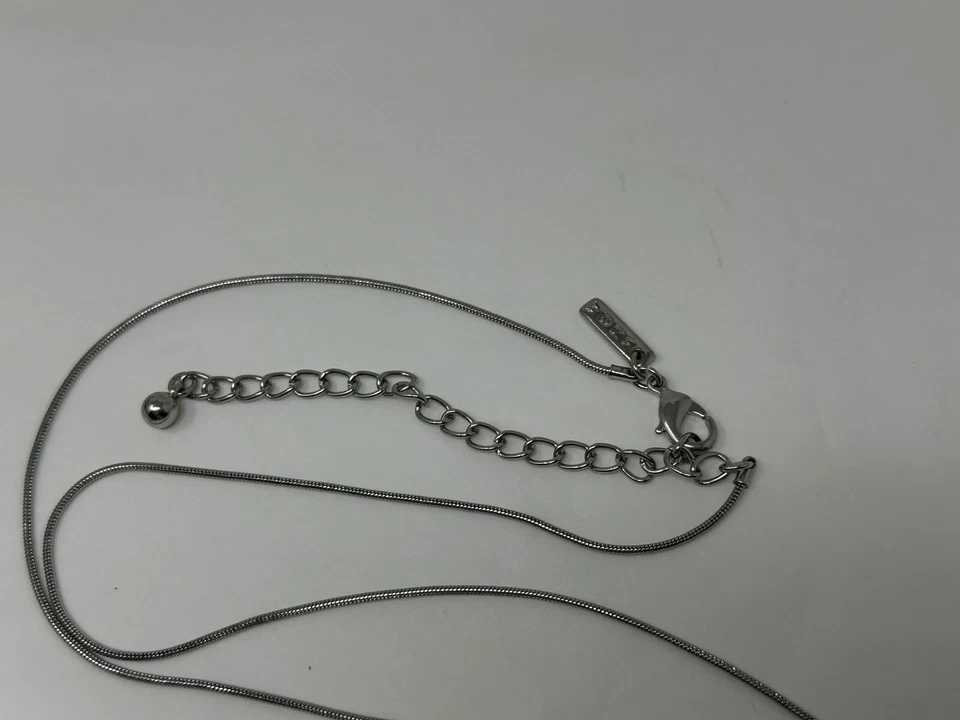 WHBM Casa Blanca Mercado Negro Tono Plateado Gema Azul Corazón Dije Borla Collar Foto 4 de 4