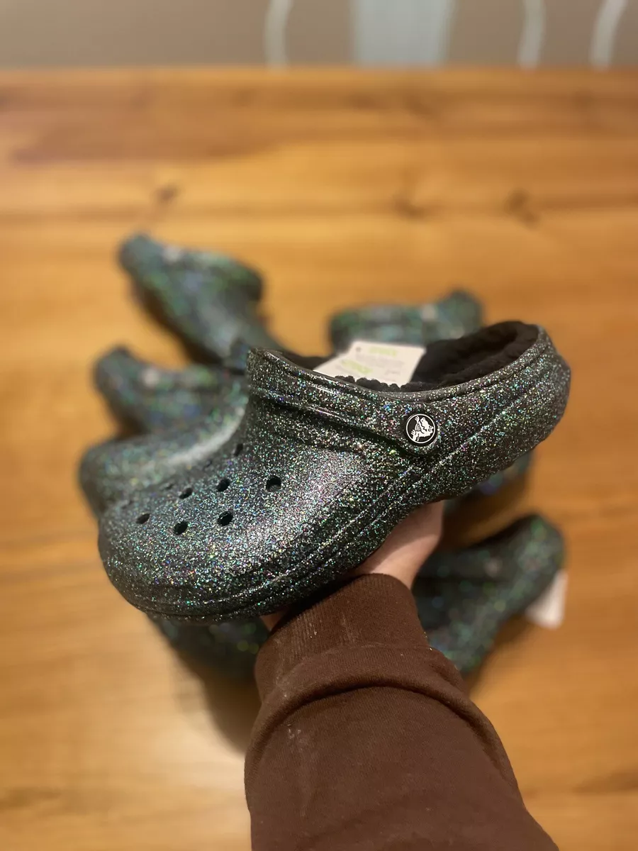 W6 cheap crocs size
