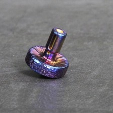 EDC Titanium Alloy Hand Twisting Spinning Top Gyro Hand Engraving Gyro Toy