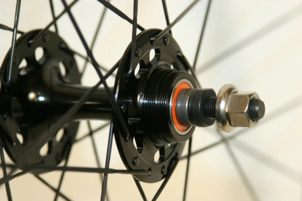 Oval Concepts 700c Track Pro 530 Fixie Rear Wheel Bolt-On MSW 28h 120mm R58 - Image 2 of 4