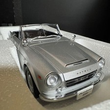 Autoart 1/18 Datsun Fairlady 2000 Silver Diecast Model Car Out of Print