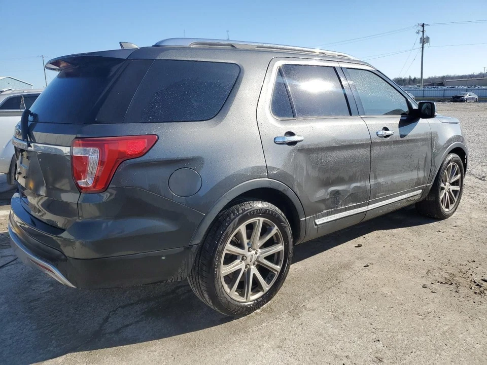 Conjunto de filtro de aire usado se adapta a: Ford Explorer 2017 3,5 L sin turbo grado A Foto 3 de 4