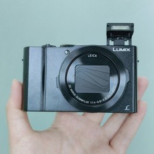 Panasonic Lumix DMC-LX10 (LX15) 20.1MP 4K Digital Camera Wi-Fi Tiltable Screen