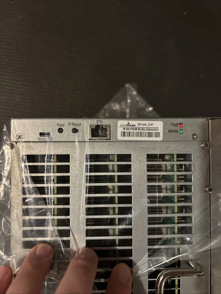 NEW Bitmain S21 Immersion 215Th 3440w Bitcoin Miner Asic Miner - Image 2 of 4