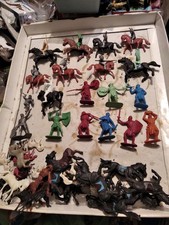 LOTTO SOLDATINI 1/32 MEDIEVALI- JECSAN/PRB-MANURBA