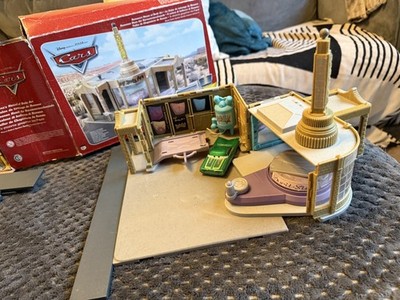 RAR Disney Pixar Cars Radiator Springs Ramone's House of Body Art Spielset + Box