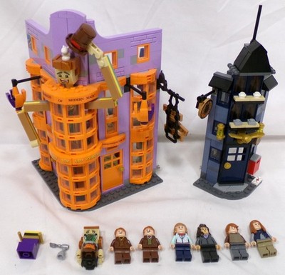 LEGO Harry Potter 76422 Diagon Alley Weasleys Wizard Wheezes Set Incomplete