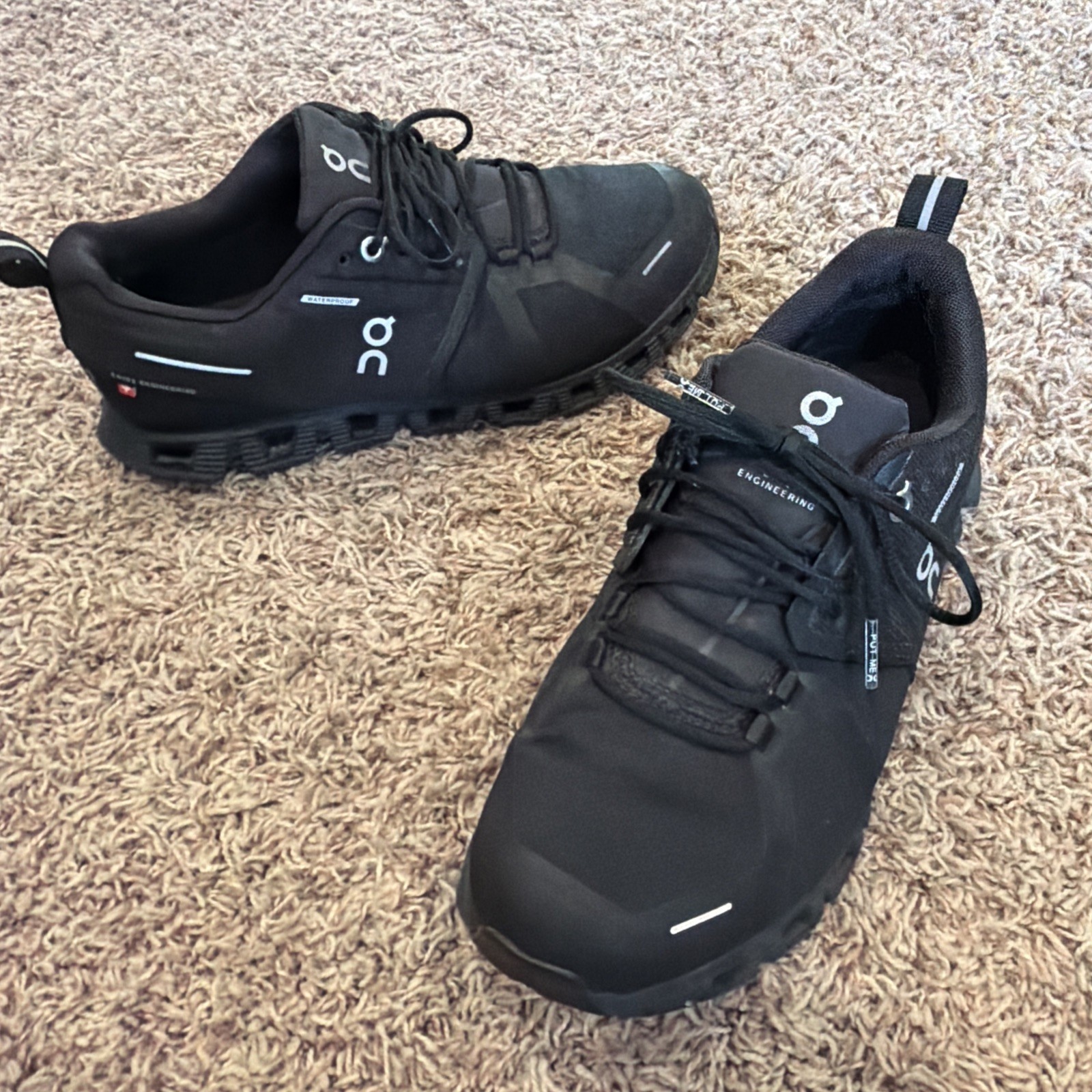 On Cloud Swiss Engineering Cloud 6 Waterproof Run… - image 1