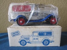 Ertl Eastwood Diecast Metal 1942 Isky Cam Ford Delivery Truck Bank Nib Free Ship