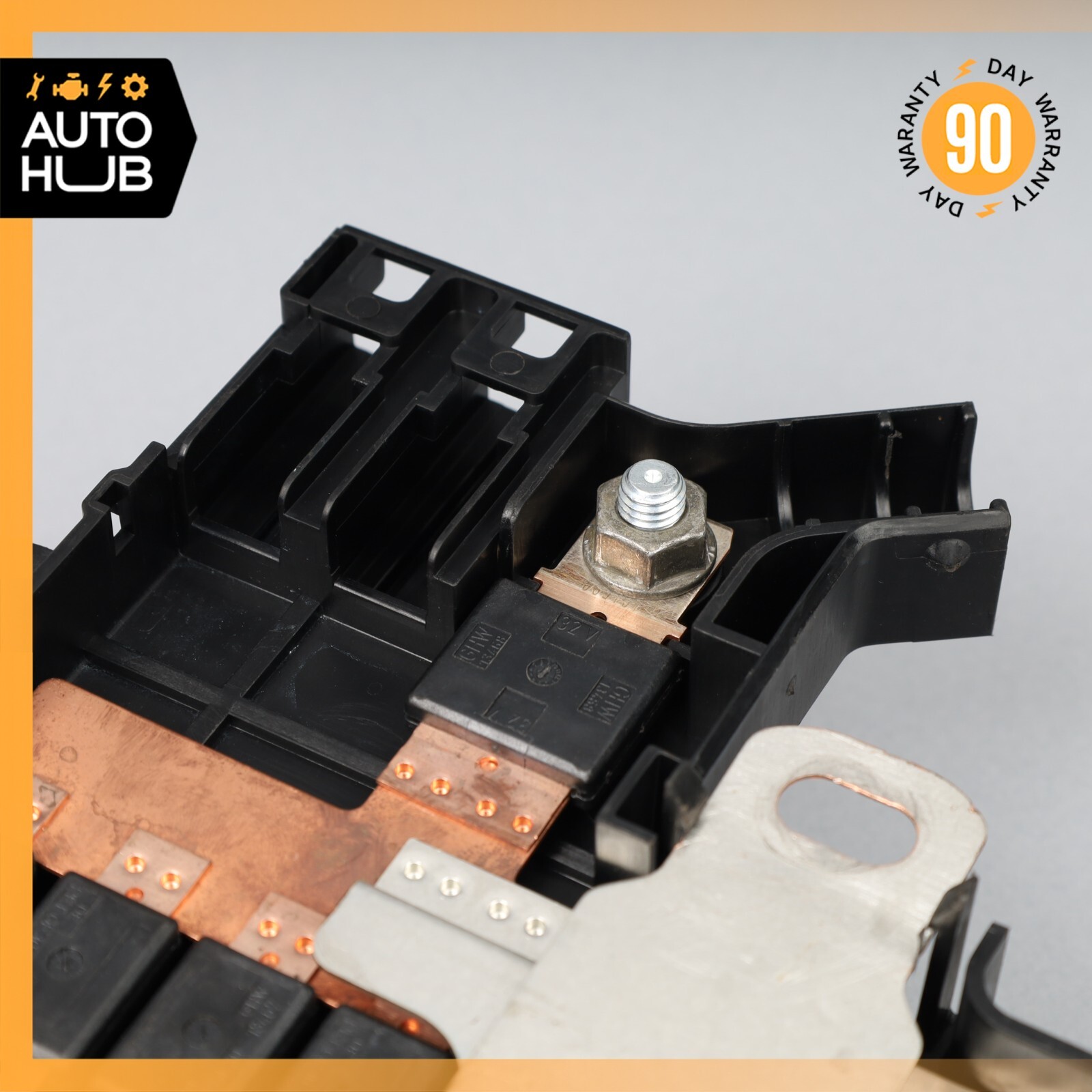 08-19 Maserati GranTurismo M145 Fuse Box Control Unit 199904 OEM