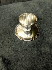 Coquetier ancien métal