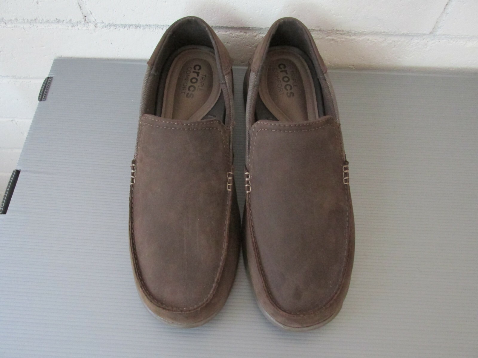 crocs triple comfort mens