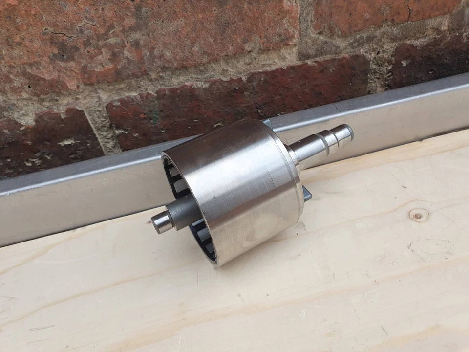 YAMAHA YZF - R1 YZF-R1 5VY 04-06 MAGNETO ALTERNATOR GENERATOR FLYWHEEL ROTOR - Image 2 of 4