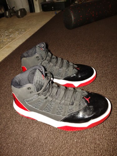black and red jordans max aura