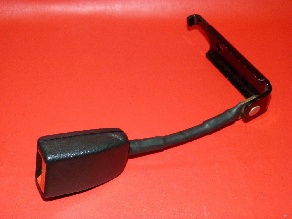 Boucle d'attache ceinture gauche pour quad - Attache de sécurité noire
