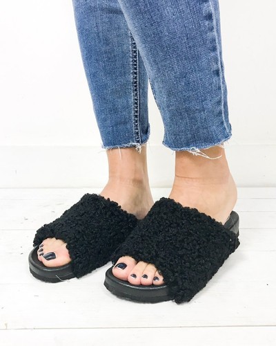 Open Toe Sherling Faux Wool Fur Slide Sandal Mules Slipper Shoe Low Flat Heel US - Picture 3 of 5