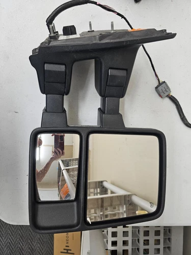 RH OE FORD TOW/POWER/HEATED/SIGNAL MIRROR 08 FORD F250/F350/F450 8C3Z-17862-B