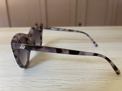 Le Specs Women display picture 1