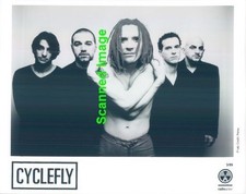 Foto de prensa: CYCLEFLY 8x10 blanco y negro 1999