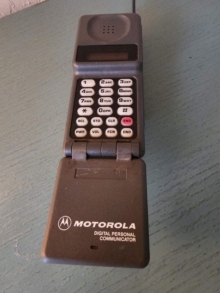 Vintage 1989 Motorola Digital Personal Communicator Flip Phone