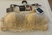 NWT Bali Beige Lace ComfortFlex Wire Free Bra Sz Small