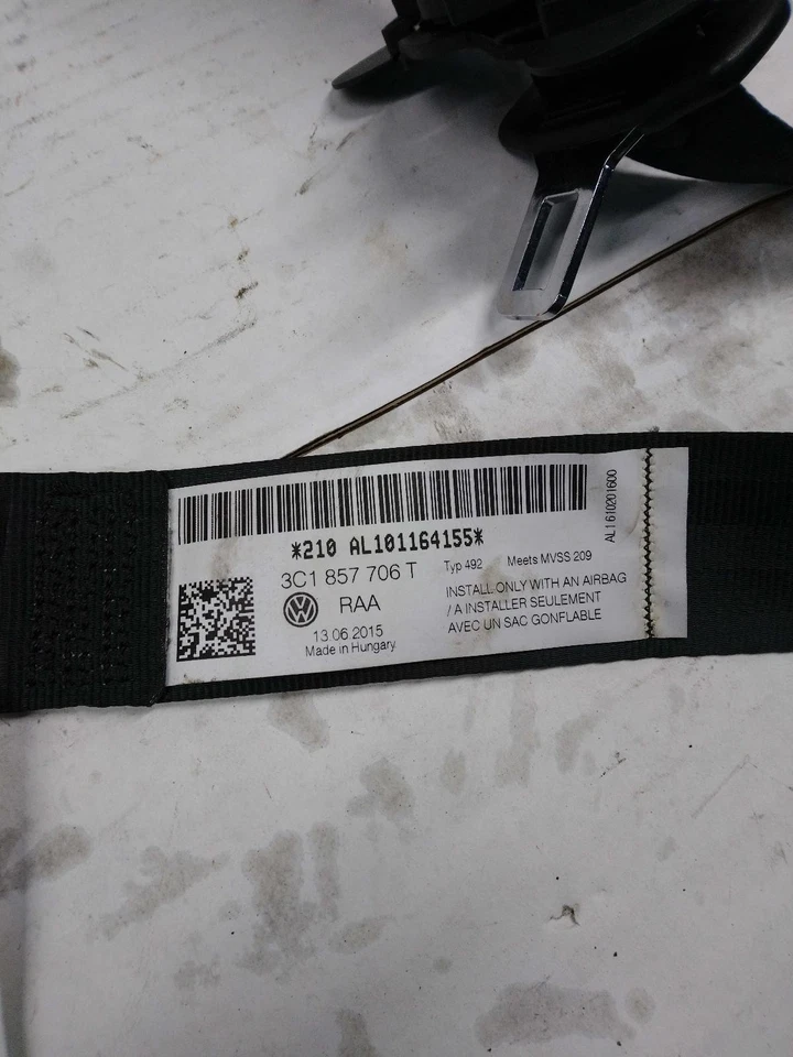 Used Front Right Seat Belt Front fits: 2016 Volkswagen Cc bucket seat passenger Foto 2 de 4