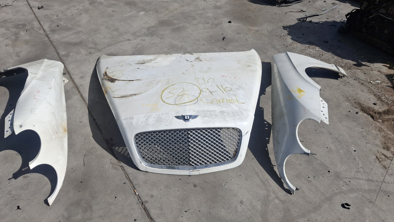 06-13 BENTLEY CONTINENTAL FLYING SPUR FRONT END PIECES PERFECT FOR BUILDER *DMG*