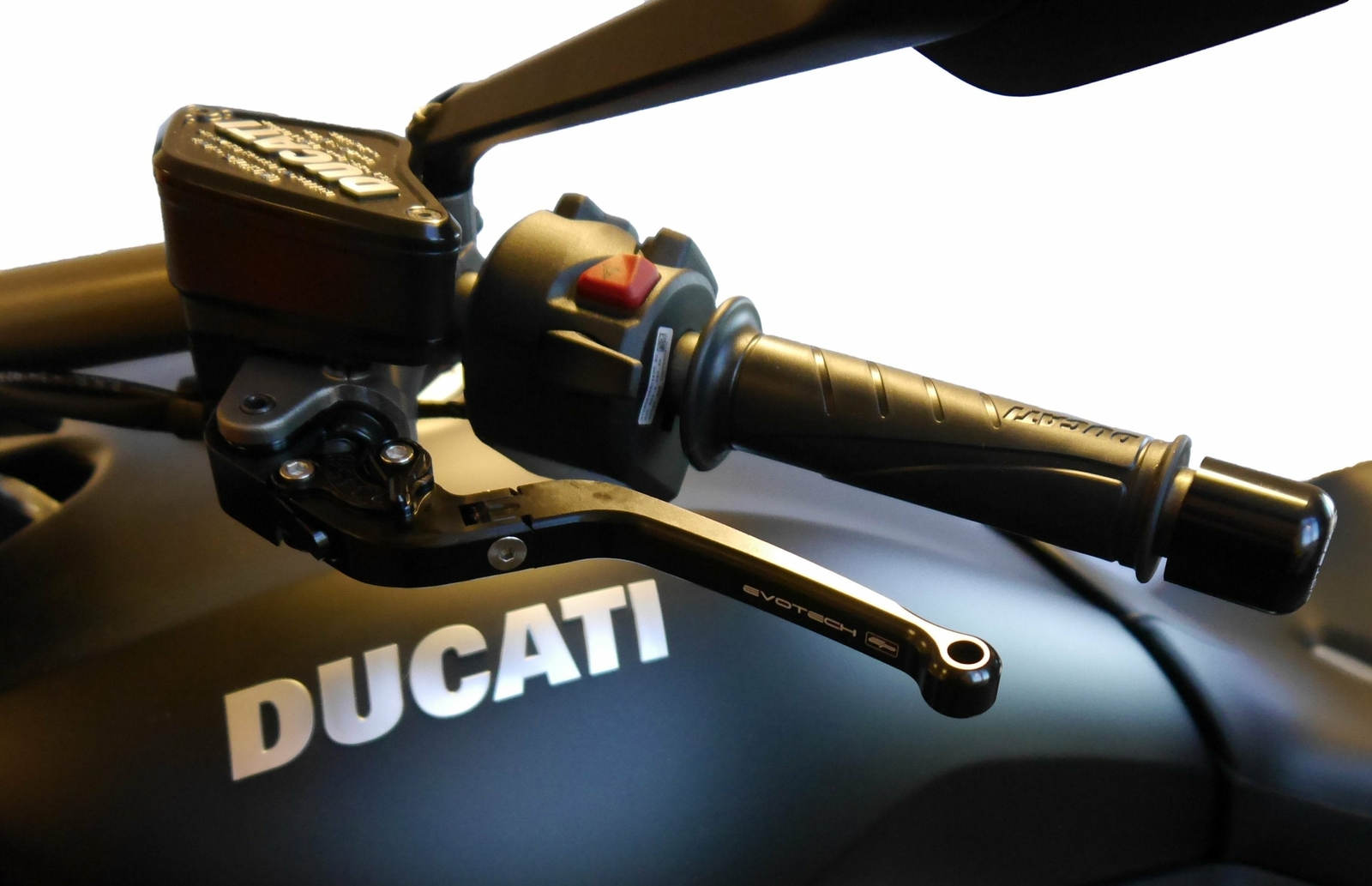 Ducati Supersport / s 2017 - 2020 long black brake & clutch levers