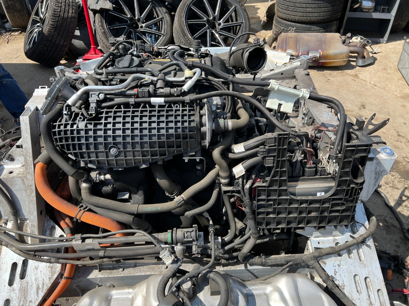 Rear 6-Speed Automatic Transmission OEM 24008695750 2015 BMW i8 2014-17