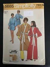 Factory Fold 1970s Vintage Miss So 12 Kimono Robe Simplicity 5685 Uncut