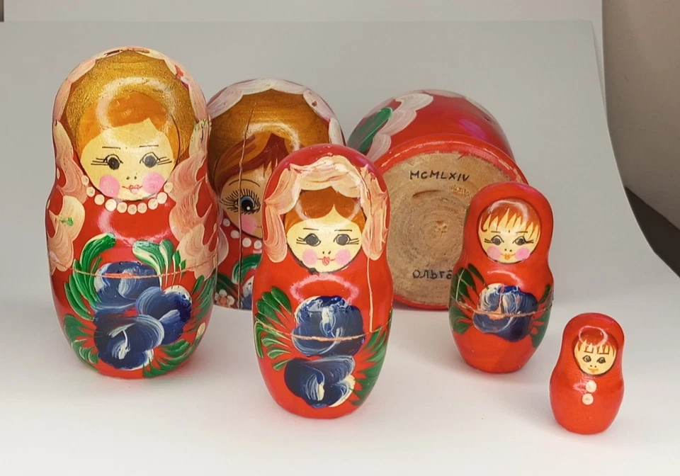 Matrioskas rusas vintage pintadas a mano (pieza única comprada en Moscú) - Imagen 3 de 4