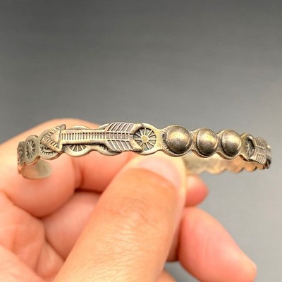 Vintage Navajo Native Arrow Silver Products Coin Silver Bracelet Cuff 6-3/8''