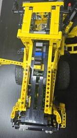 LEGO Technic 42030 Volvo L350F Wheel Loader - READ DESCRIPTION - No Remote