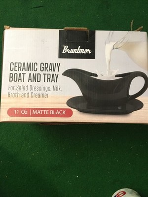 Bruntmor Table dish ceramic Gravy Boat and Tray, For Salad Dressings, Milk, NEW