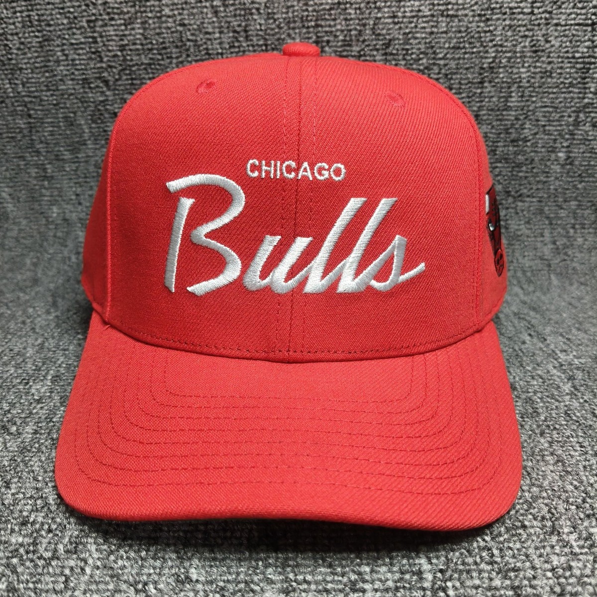 Mitchell & Ness Chicago Bulls Red Snapback Cap NBA Flat Brim OSFM