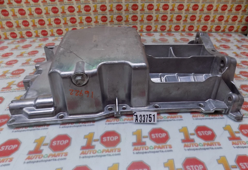 2005-2010 CHEVROLET COBALT ENGINE OIL PAN 12601240 OEM - Изображение 3 из 4