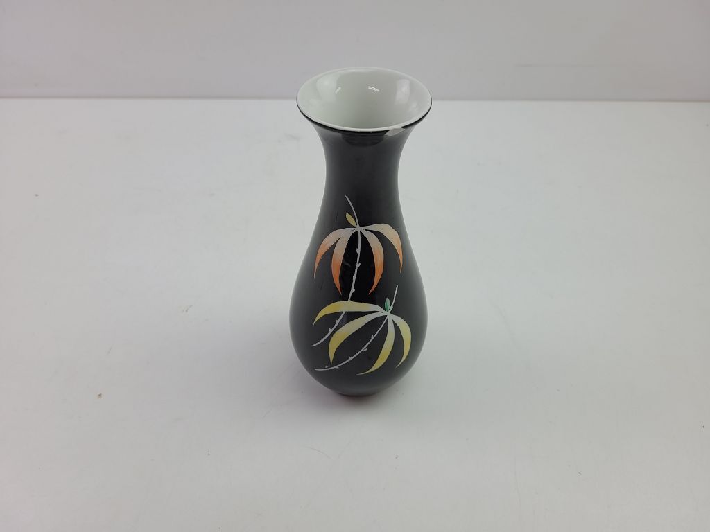 Picture 2 of 8