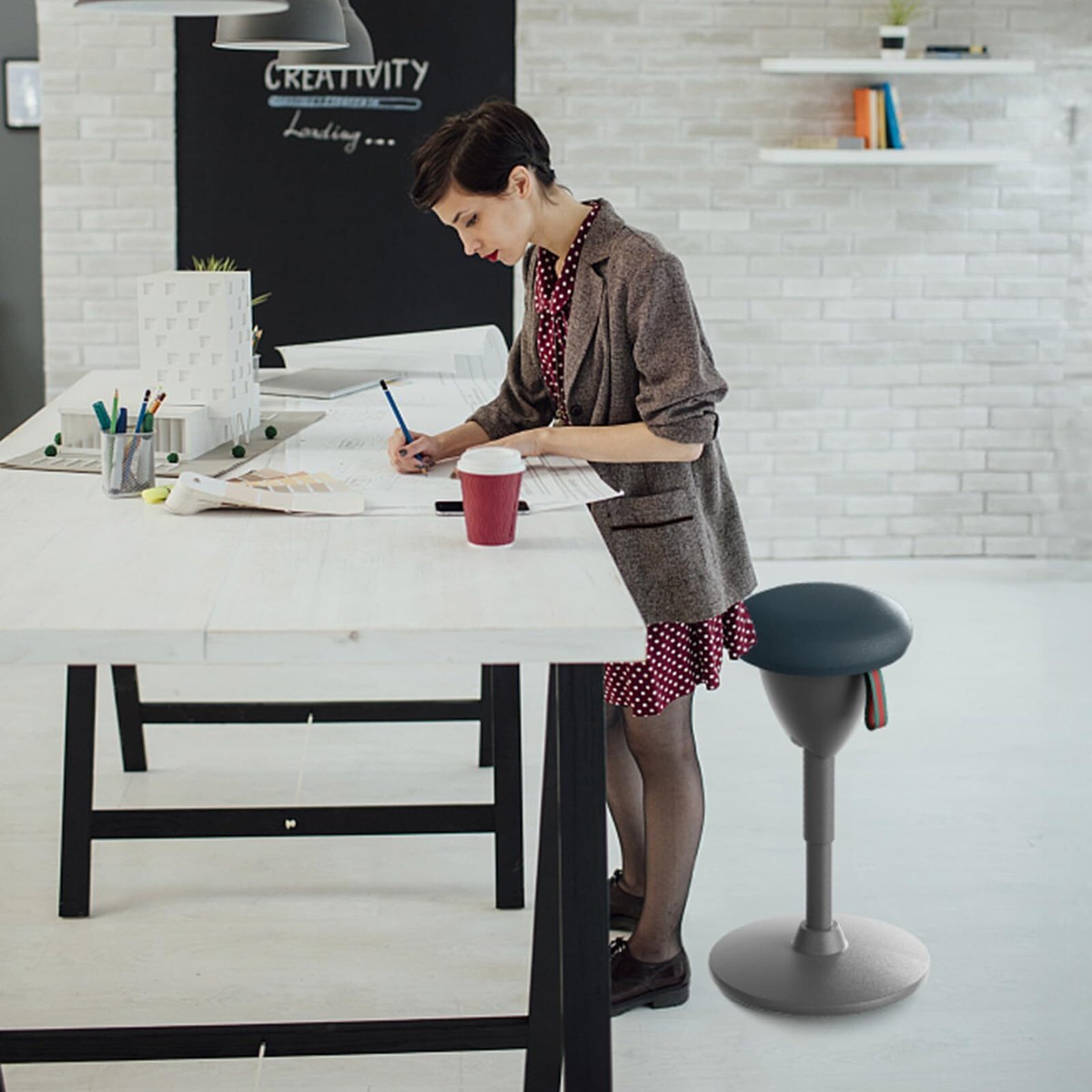 QIGEEKU Wobble Stool Standing Desk Stool, Ergonomic Active