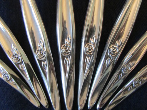 48 PIECE SET service 8! Vintage REED & BARTON silverplate NOSTALGIA patt: LOVELY - Picture 4 of 9
