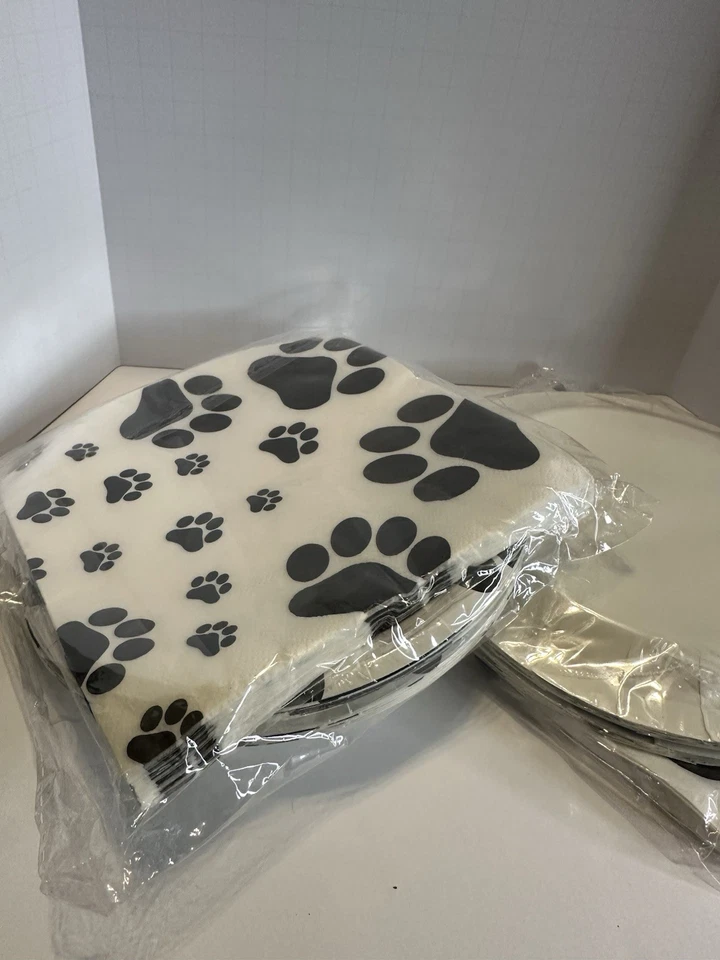 80 piezas de suministros para fiestas de cumpleaños con impresiones de patas de perro, 40 platos y 40 servilletas Foto 3 de 4