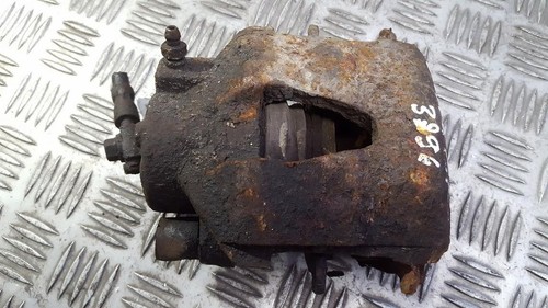 Bremssattel links vorne  Volkswagen Golf DE426524-59