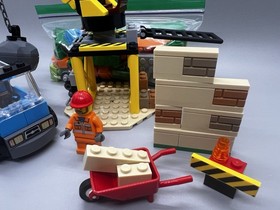 LEGO Juniors 10667 Construction Site &ndash; Complete Set with Minifigure
