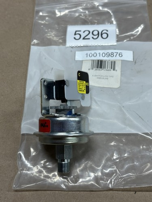 #ad 100109876 9004474215 A.O. Smith Low Gas Pressure Switch $52.95