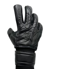 TITANUN BLAZE goal keeper , goalie soccer gloves  Black Sizes 2-11