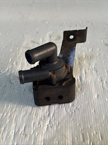 BMW 5er F10 F11 LCI Zusatzwasserpumpe Wasserpumpe 9239313